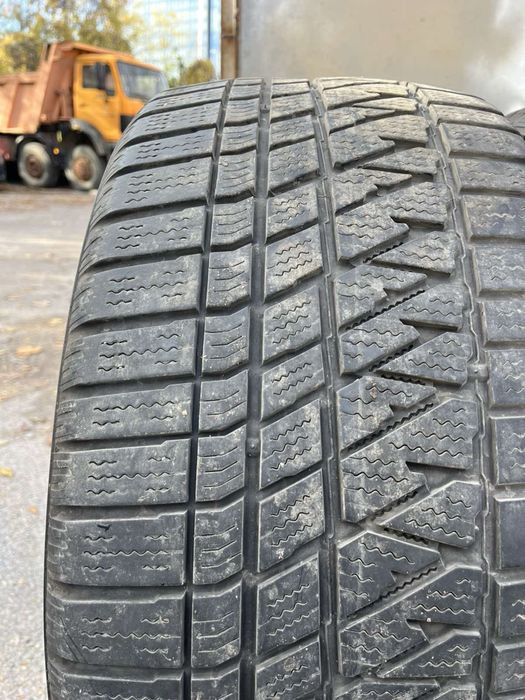 KUMHO 275/40/20 зимни гуми 2 бр.