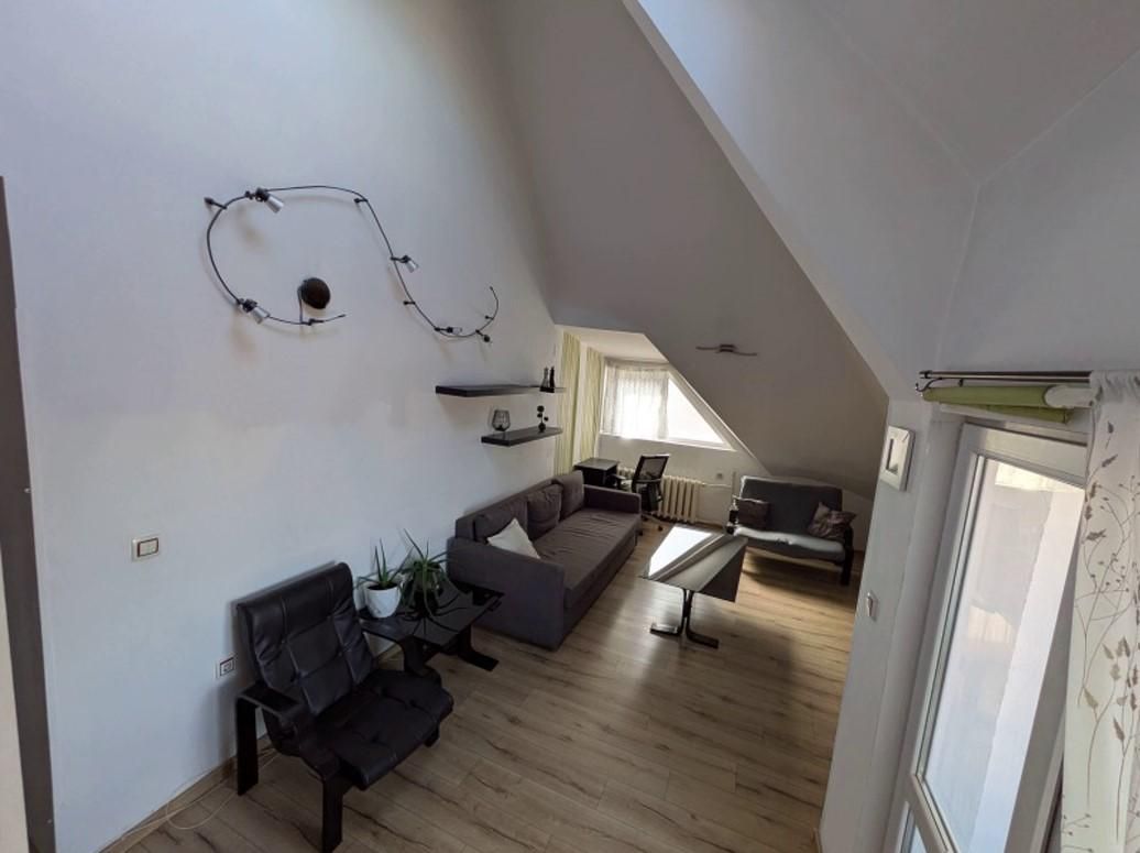 Дава се под наем Тристаен апартамент в София, Борово - 102 кв.м за 599 € - Снимка #1