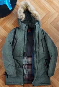 Зимняя куртка в идеальном состоянии. Размер 44-46