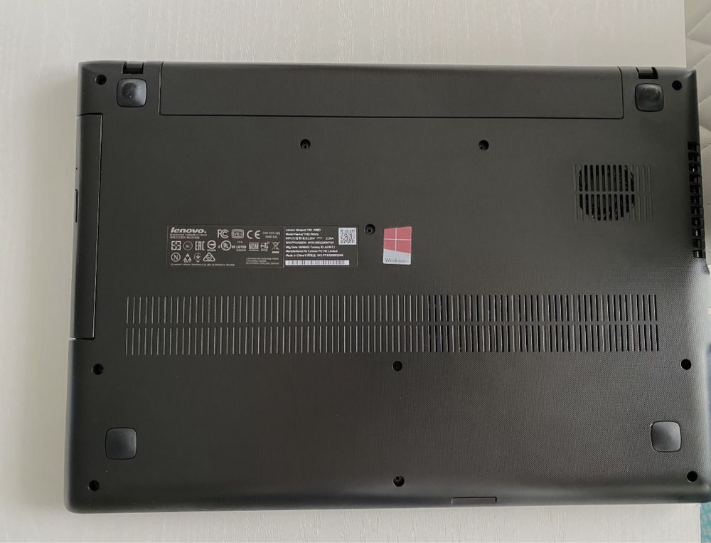 Laptop Lenovo IdeaPad 100-15IBD, procesor intelcore i5
