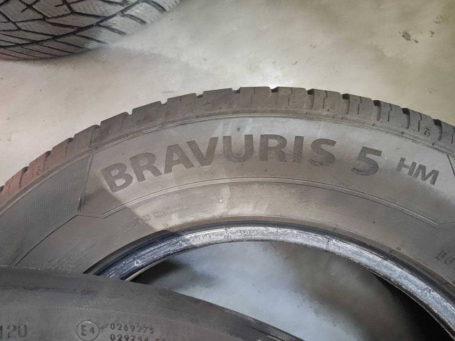 4бр.летни гуми 215/65/16 Barum