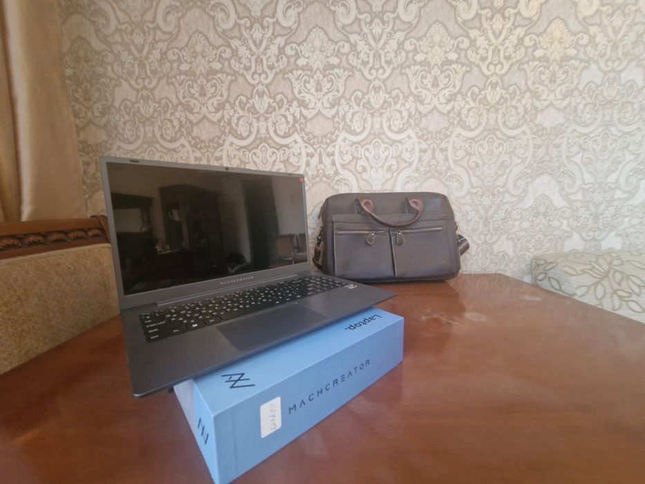 Ноутбук Machcreator one Rp5 15.6.