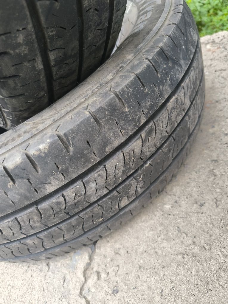 Резина Kumho 225*70*R15 C