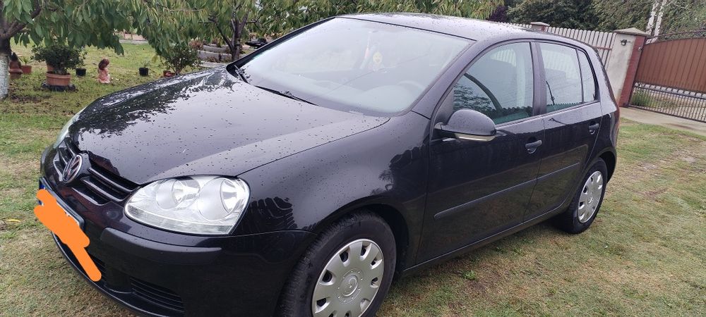 Vând Volzvagan golf benzină