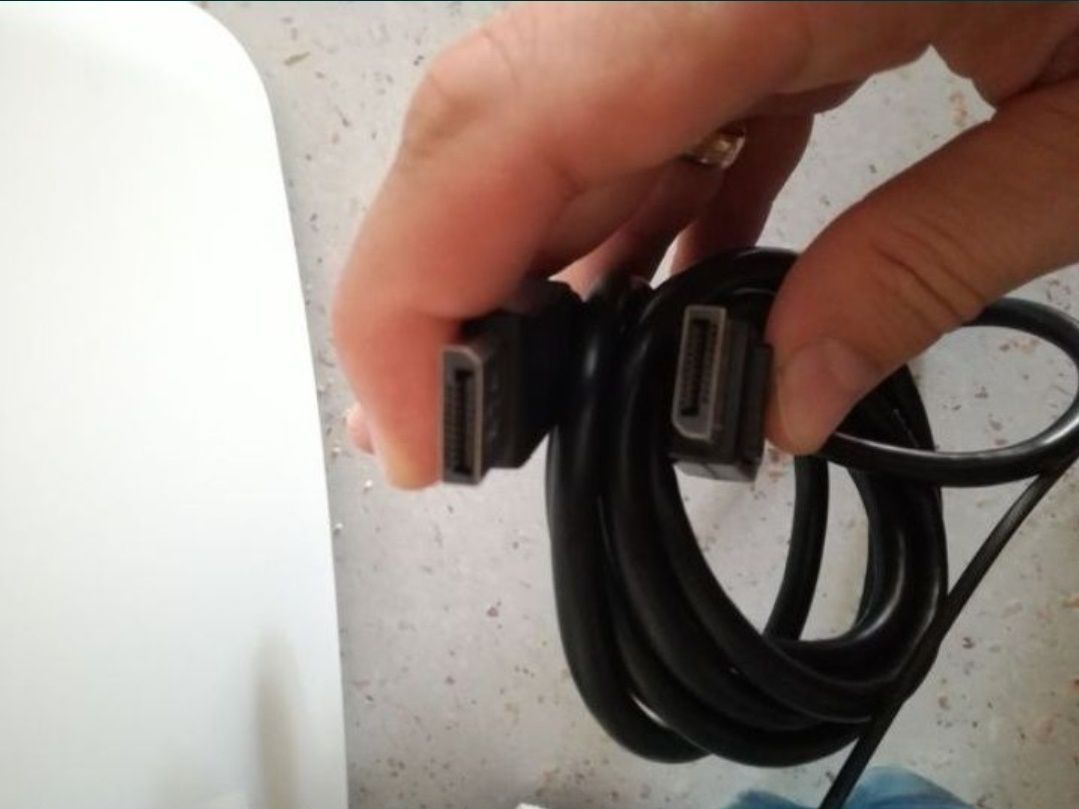 Cablu Display Port NOU clema anti smulgere coxoc monitor laptop
lungim