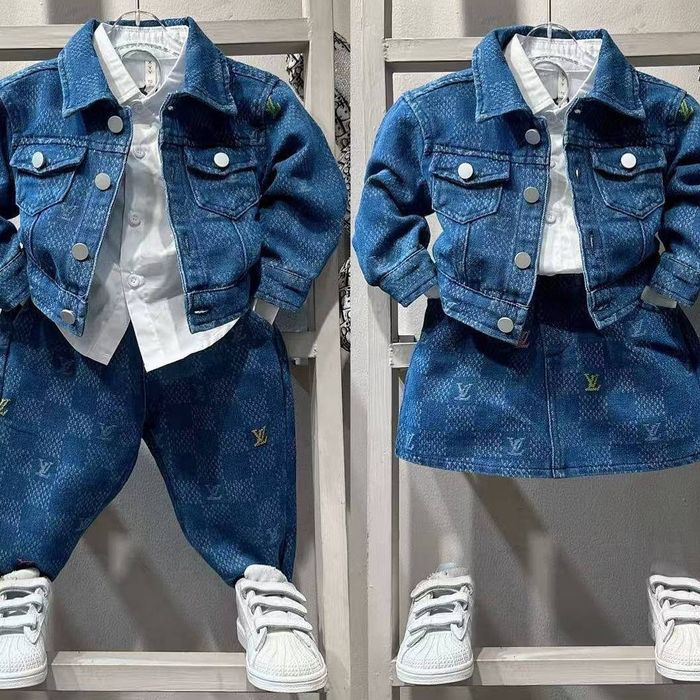 Detskiy kiyimla yengi Xitoy