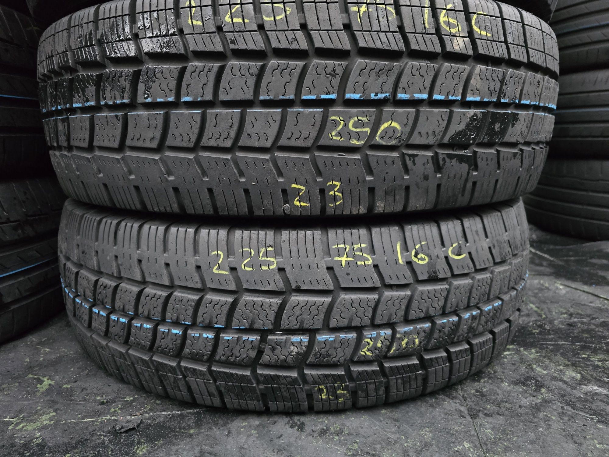 225.75.16c 2x falken m+s