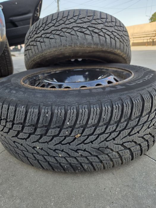 Anvelope de iarna +jante 195/65/15