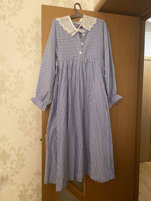 продаю платье голубого цвета, новое