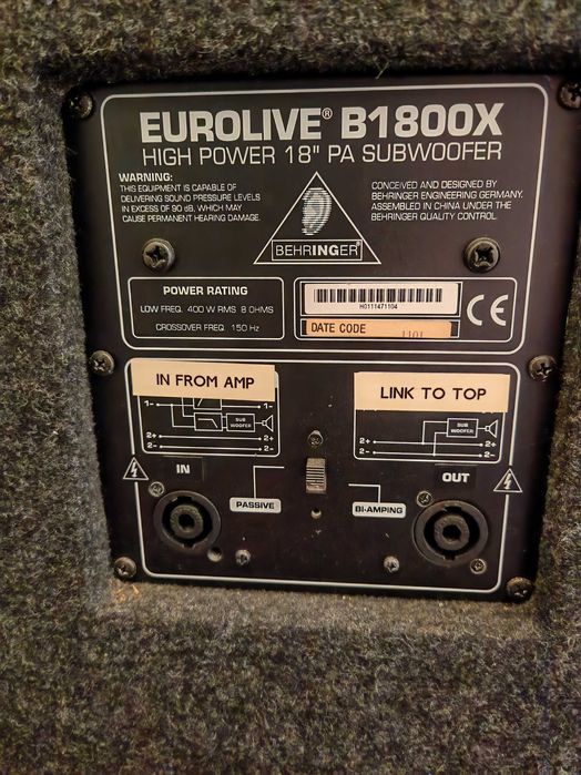 4 Тонколони  BEHRINGER към тях мишпулт и усилвател