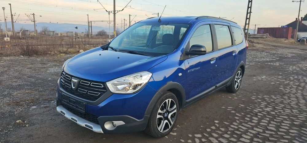Dacia Lodgy Dacia Lodgy Stepway 1.3 TCE Annyversary 7 locuri