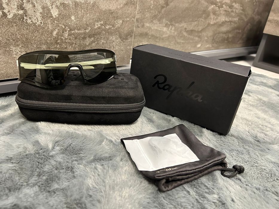 Слънчеви очила за велосипедисти Rapha