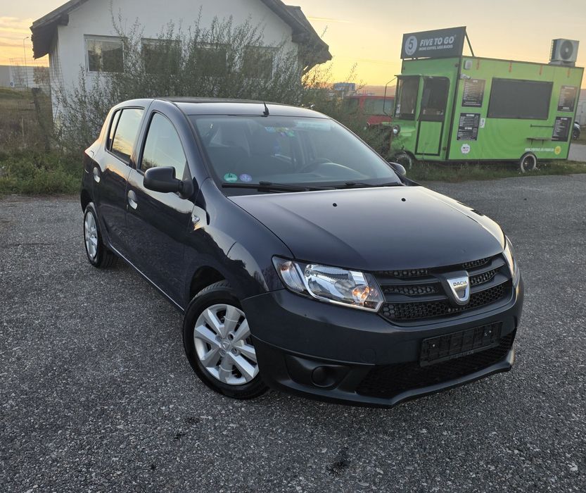 Sandero 2015 //1.2 benzina//Km certificati -2799euro