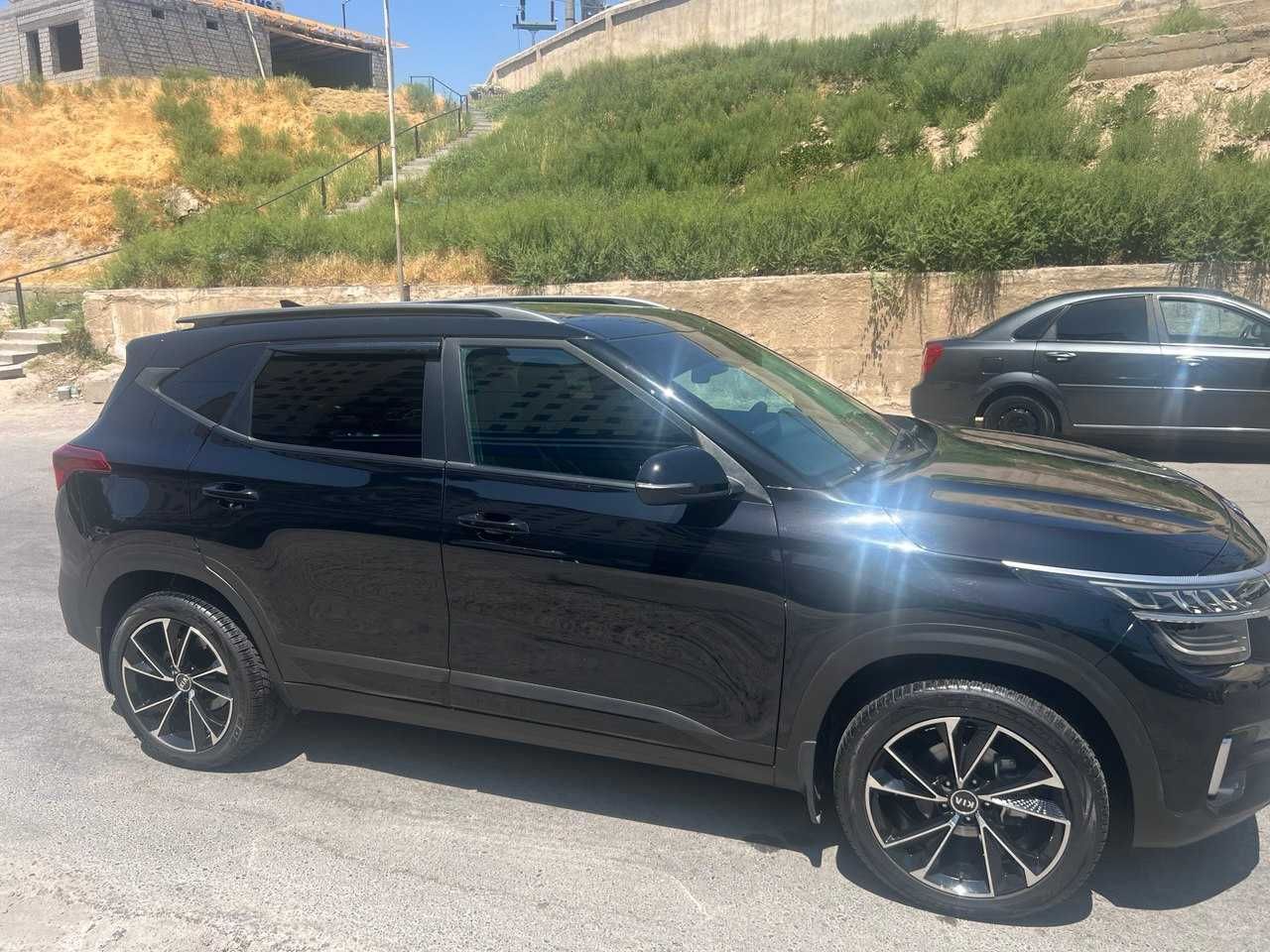 Kia Seltos 2021 full позиция. 23000$ .