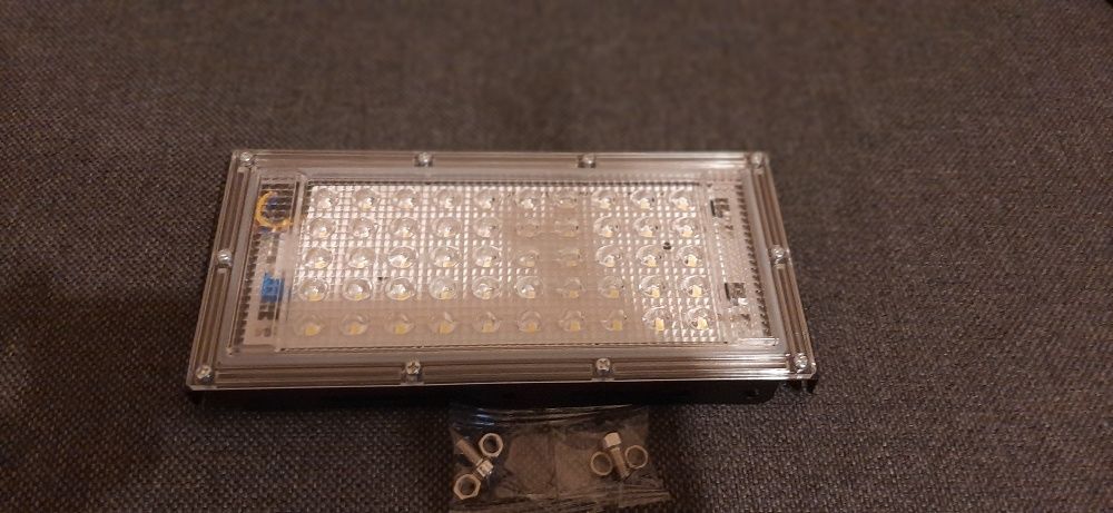 Лед прожектор лед прожектор 50w 220v Външен лед прожектор