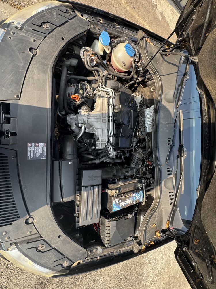 Dezmembrez dezmembrari vw passat b6 motor 2.0 TDI BMR automat DSG L041