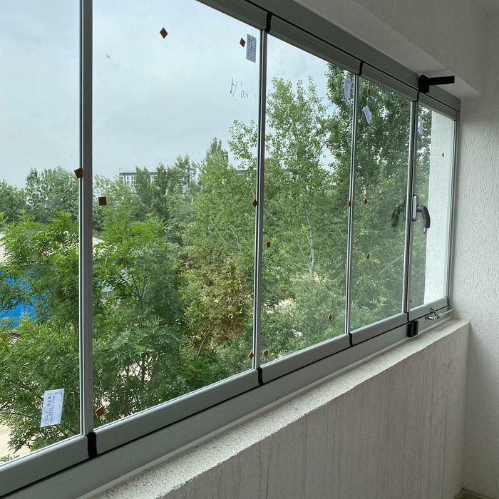 Sticlă armonică Glisantă culisantă pentru terase foisoare balcoane