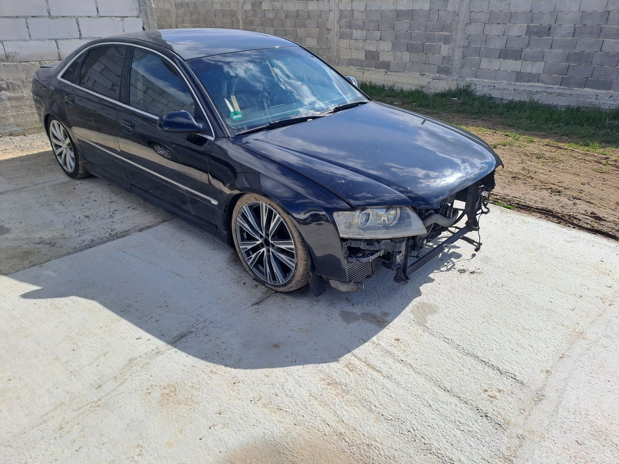 Dezmembrez Audi A8 cod motor ASB