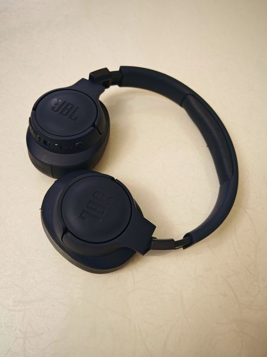 Беспроводные наушники JBL