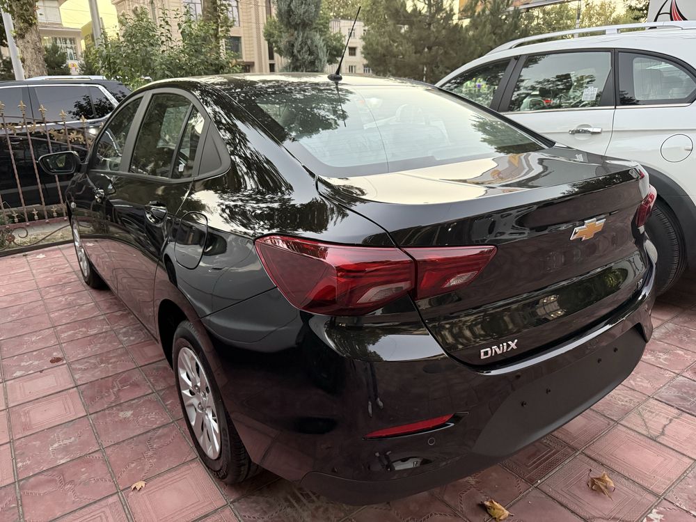 Onix qora 2025, 3LT