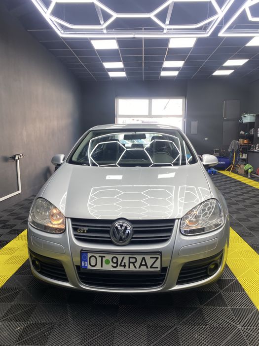 Vw Gold 5 Gt 170cp 6 trepte  anul 2007