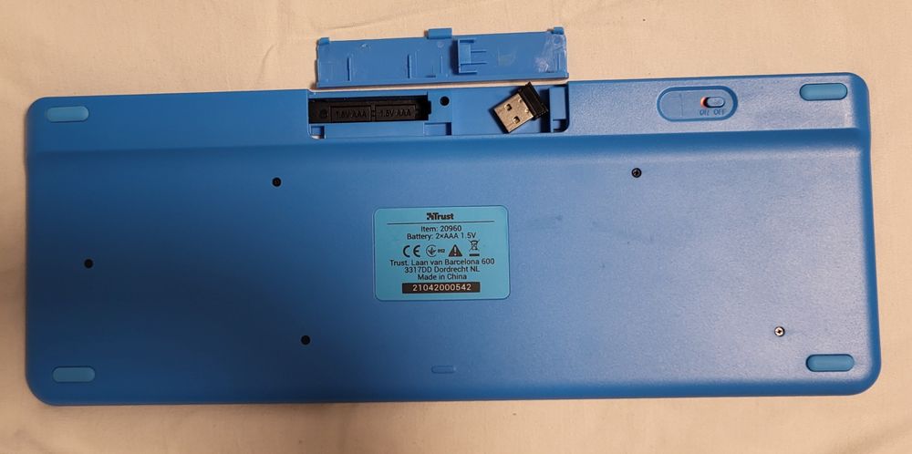 Trust Veza Wireless Keyboard Touchpadad - втора употреба

Съст