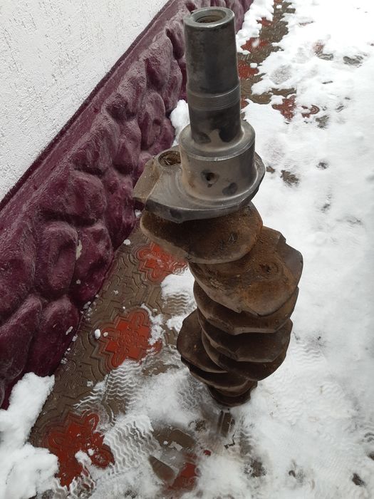 Продам Коленвал на комбайн Нива