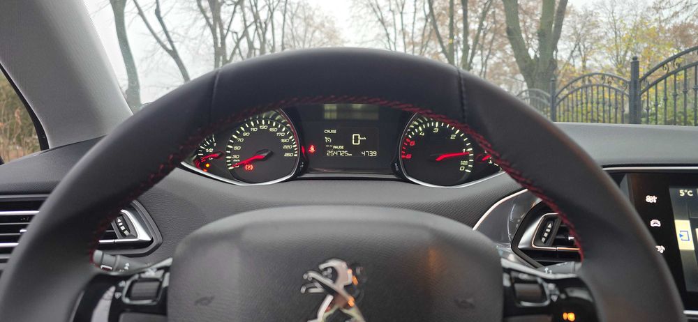 Peugeot 308 1.6 Blue-HDI 120