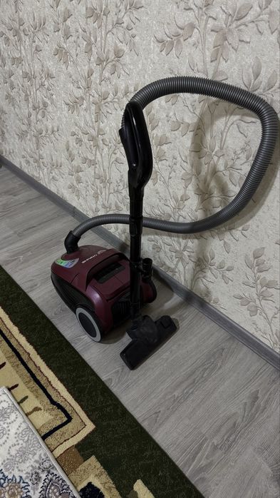 Пылесос Shivaki 2000v