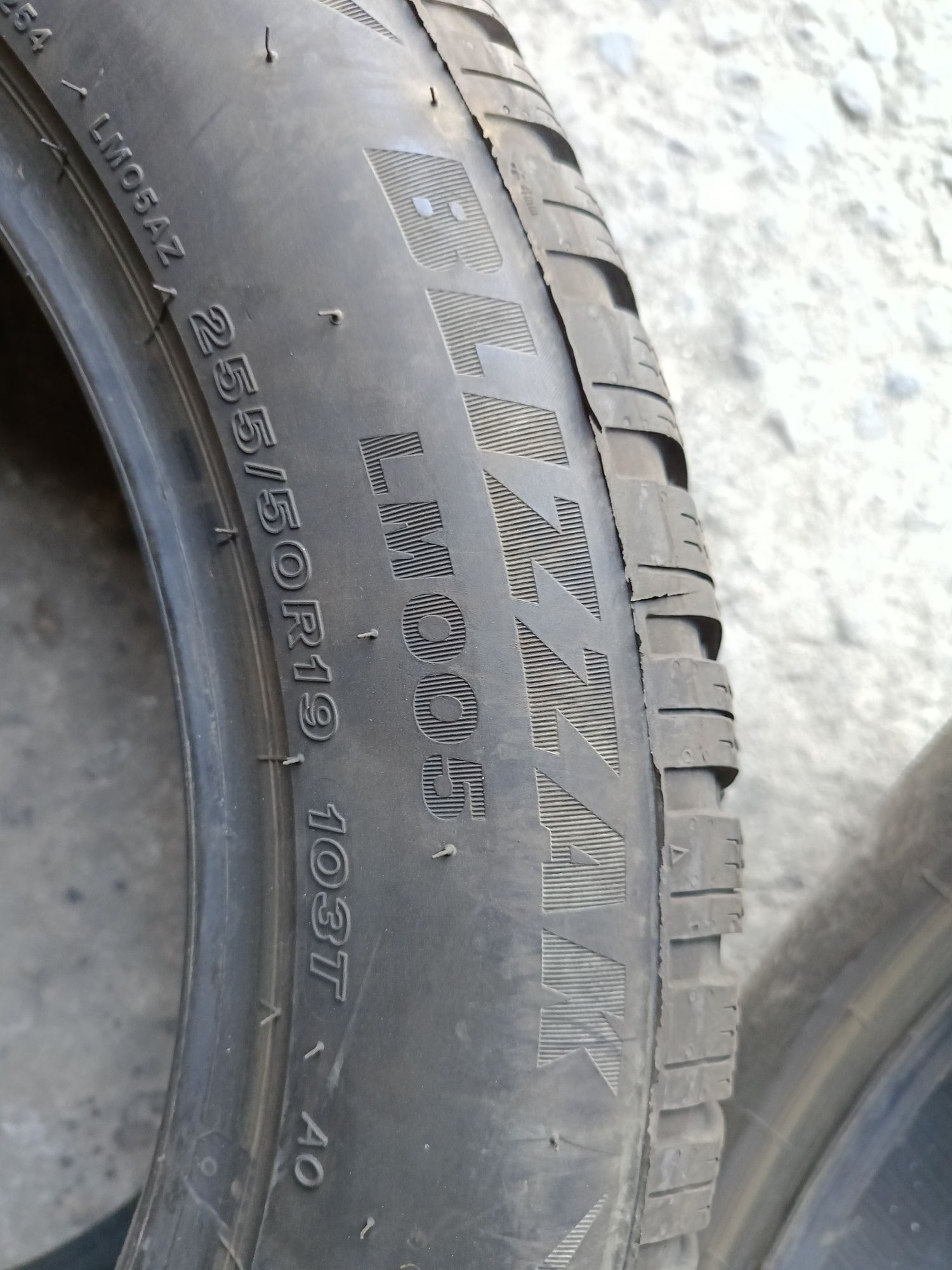 Зимни гуми -2022г.-19цола-255/50-1бр.-170лв."BRIDGESTONE"