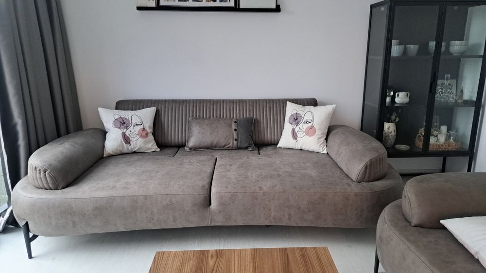 3 местен диван- 2 броя с механизъм