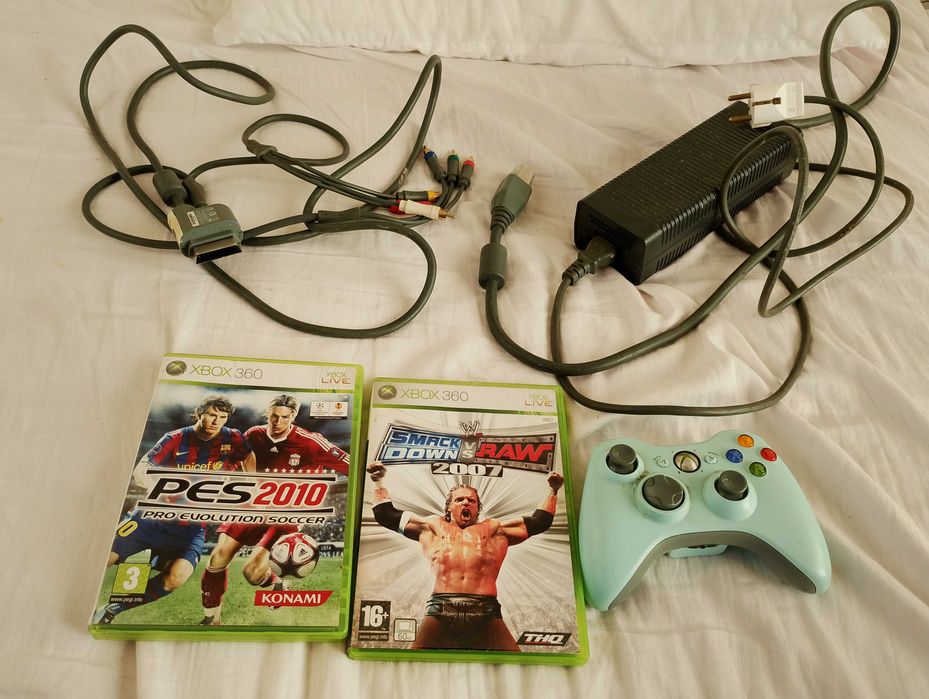 Игри и джойстик и кабели за xbox 360