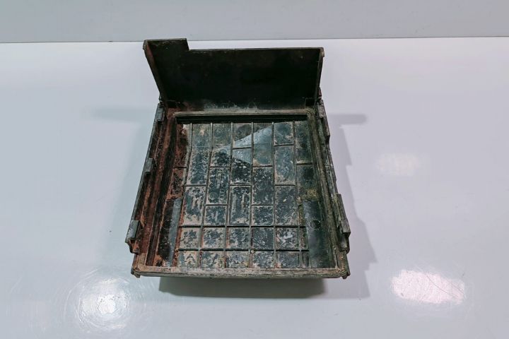 Capac  Panou sigurante 1K0937132F Volkswagen VW Golf a 5-a generatie