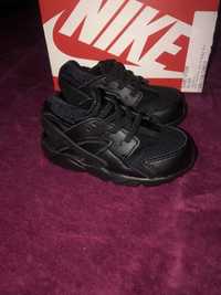 Nike Huarache Run Nr 26 NOI !!!