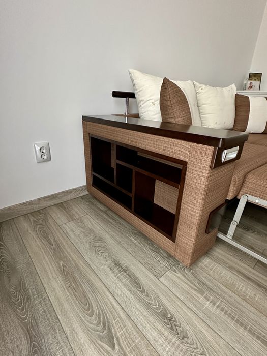 Canapea extensibilă din lemn natural