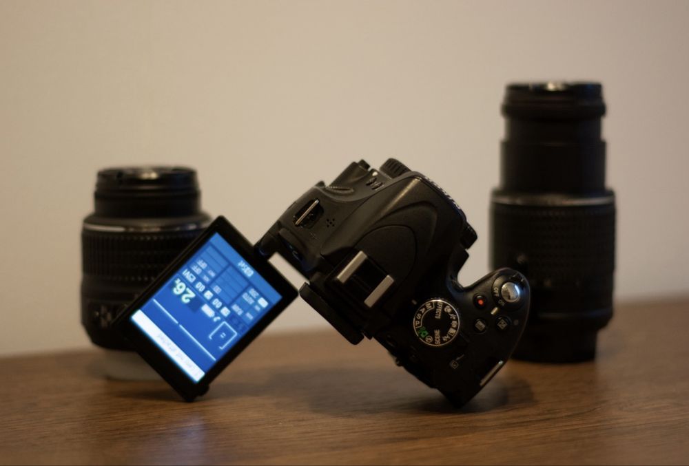 Nikon d5100 + 18-55 f3.5-5.6