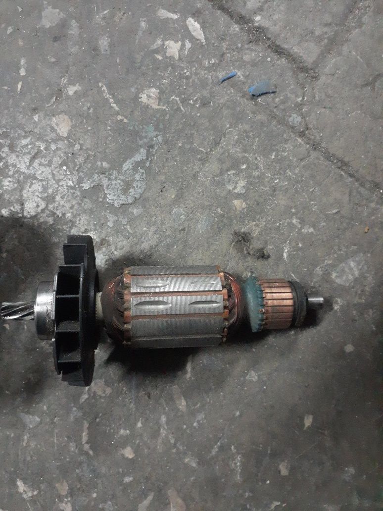 Продам запчасти перфоратора bosch 2-28DV