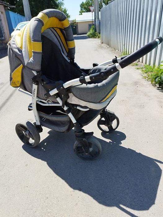 Коляска зима/лето в хорошем состоянии