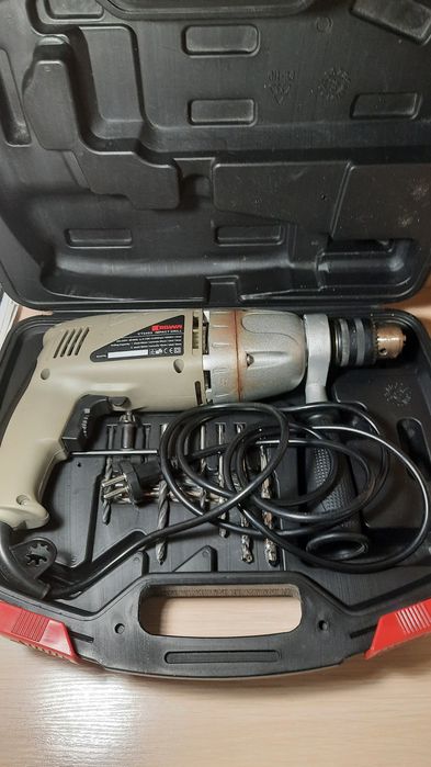 Продам дрель ударную CROWN CT 2403