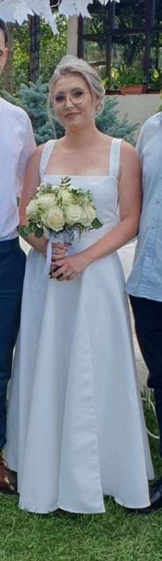 Vand rochie mireasa