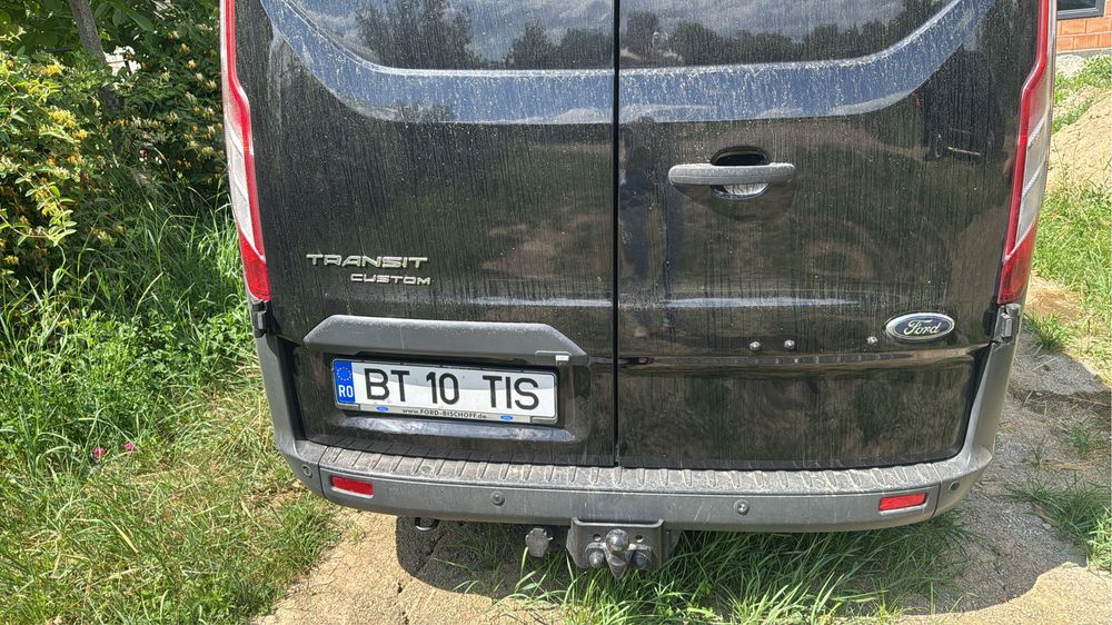 Ford custom vanzare sau schimb cu cu pamant in oras