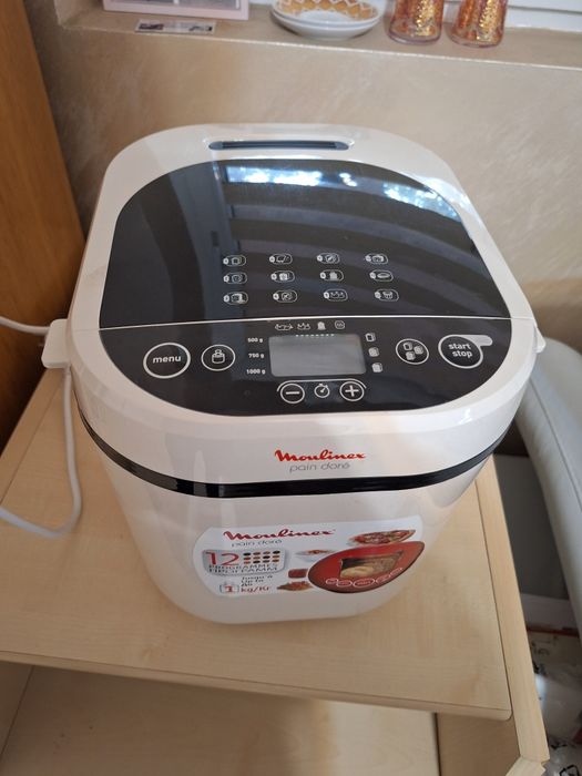 Masina de făcut pâine tefal