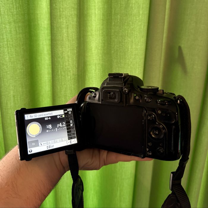 Nikon D5100 + обектив и чанта
