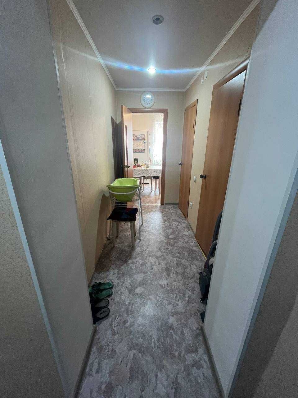 3 комн кв на Юбилейке, в районе плазы, 2 этаж, 70 квадратов
