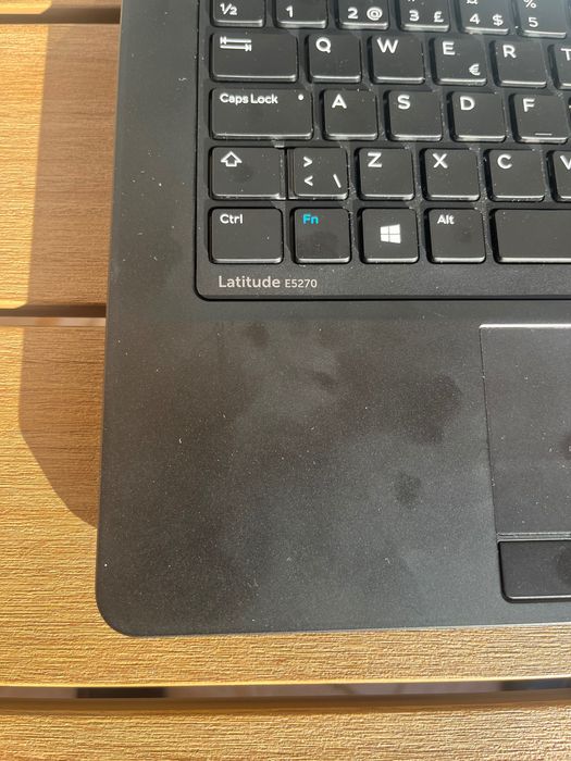 Dell Latitude E5270