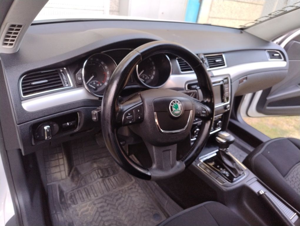 Skoda Superb 2.0 TDI DSG