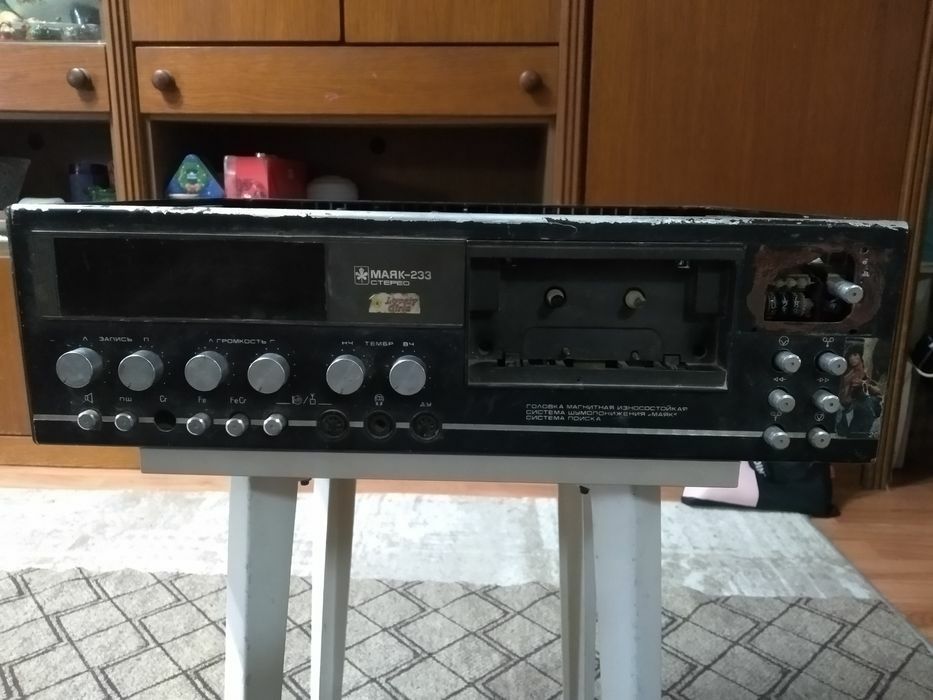 Магнитофон Маяк 233 стерео. Не рабочий.