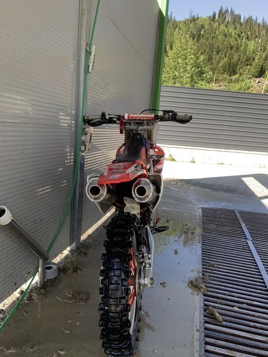 Honda crf 250r  ful cross