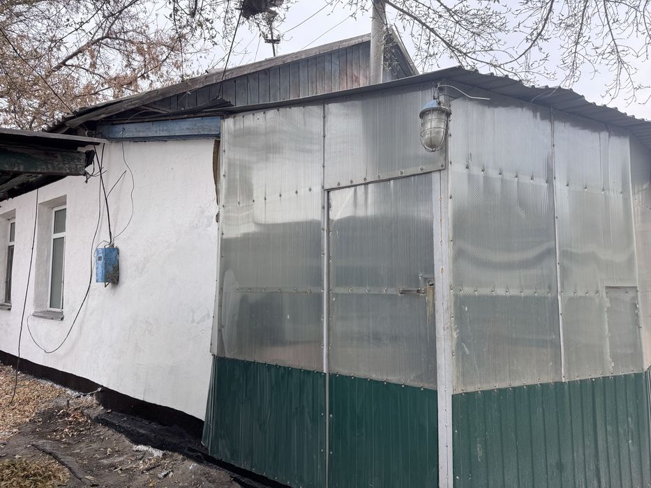 Продается трех-комнатная квартира
