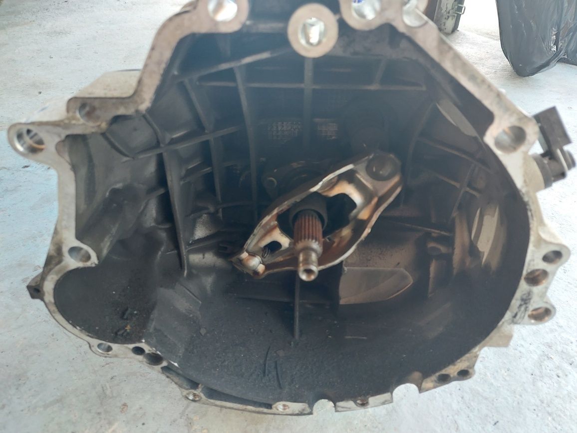 Cutie viteze manuala 6+1 quattro AUDI A6 C6 4F BENZINA V6 cod KJA